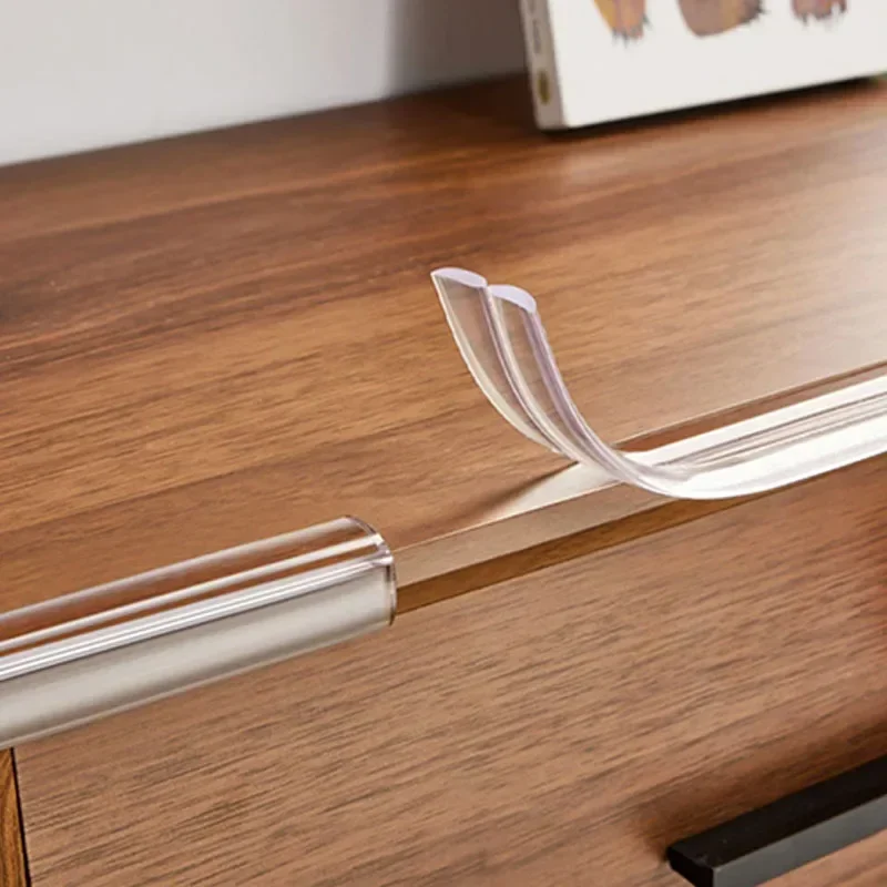 透明 PVC ベビープロテクションストリップ 両面テープ付き - Desk Setup Kids のレビューと価格